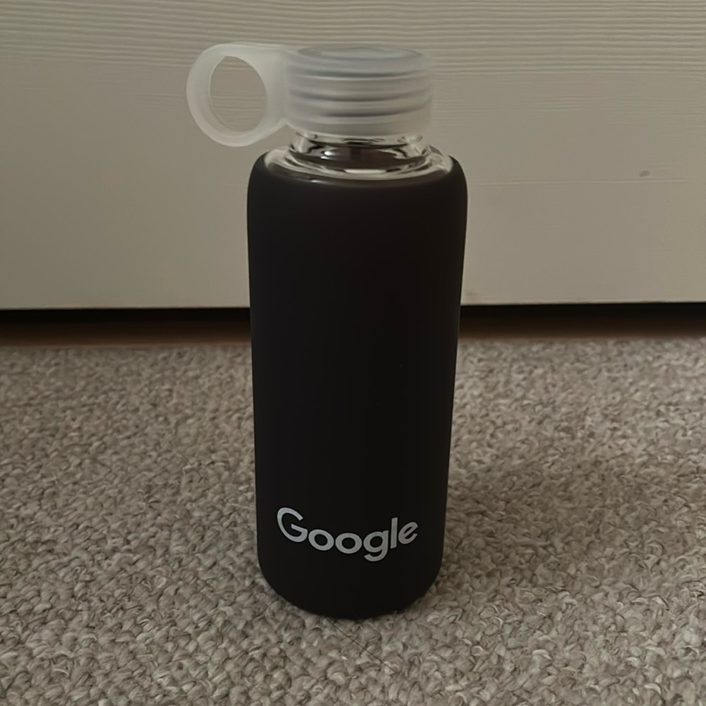 NWOT Google Water Bottle (Gray Wrap)